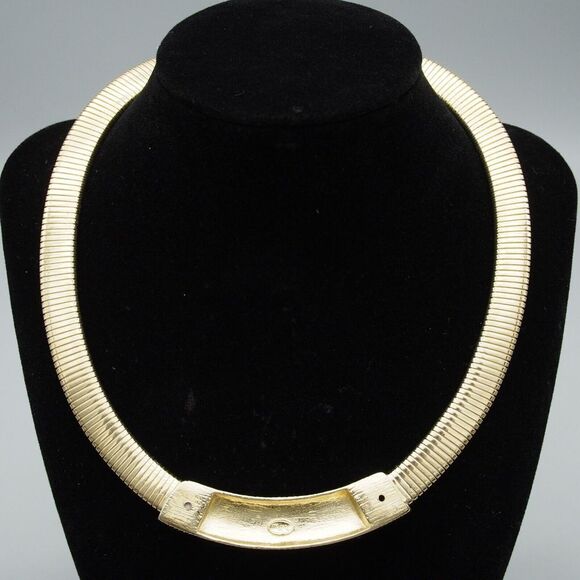 Trifari Omega Necklace Vintage 1980s Signed Modernist Gold Tone Enameled - Picture 7 of 12